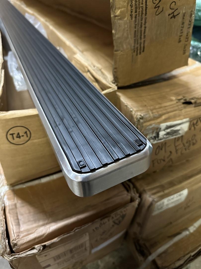 2009–2014 Ford F-150 Crew Cab 6" Chrome/Black Running Boards – Side Steps Estribos