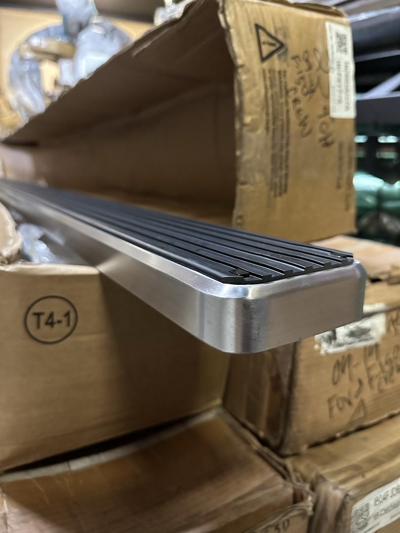 2009–2014 Ford F-150 Crew Cab 6" Chrome/Black Running Boards – Side Steps Estribos